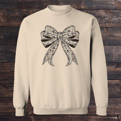 Daydream Tees Camo Bow